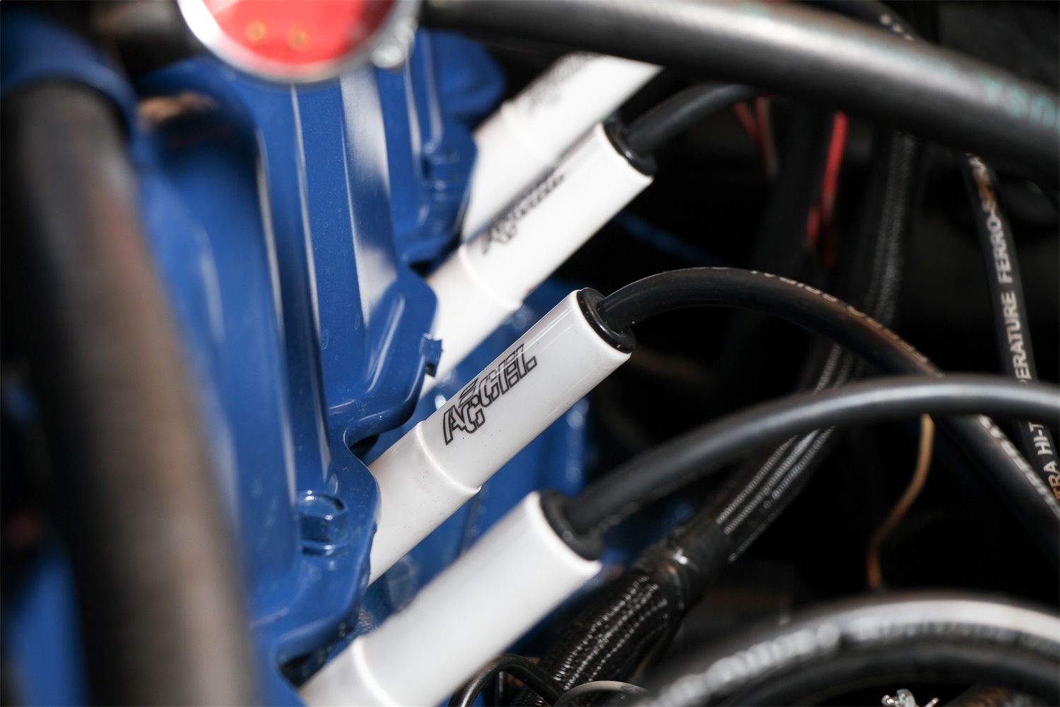 Extreme 9000 Ceramic Boot Spark Plug Wire Set - Image 5
