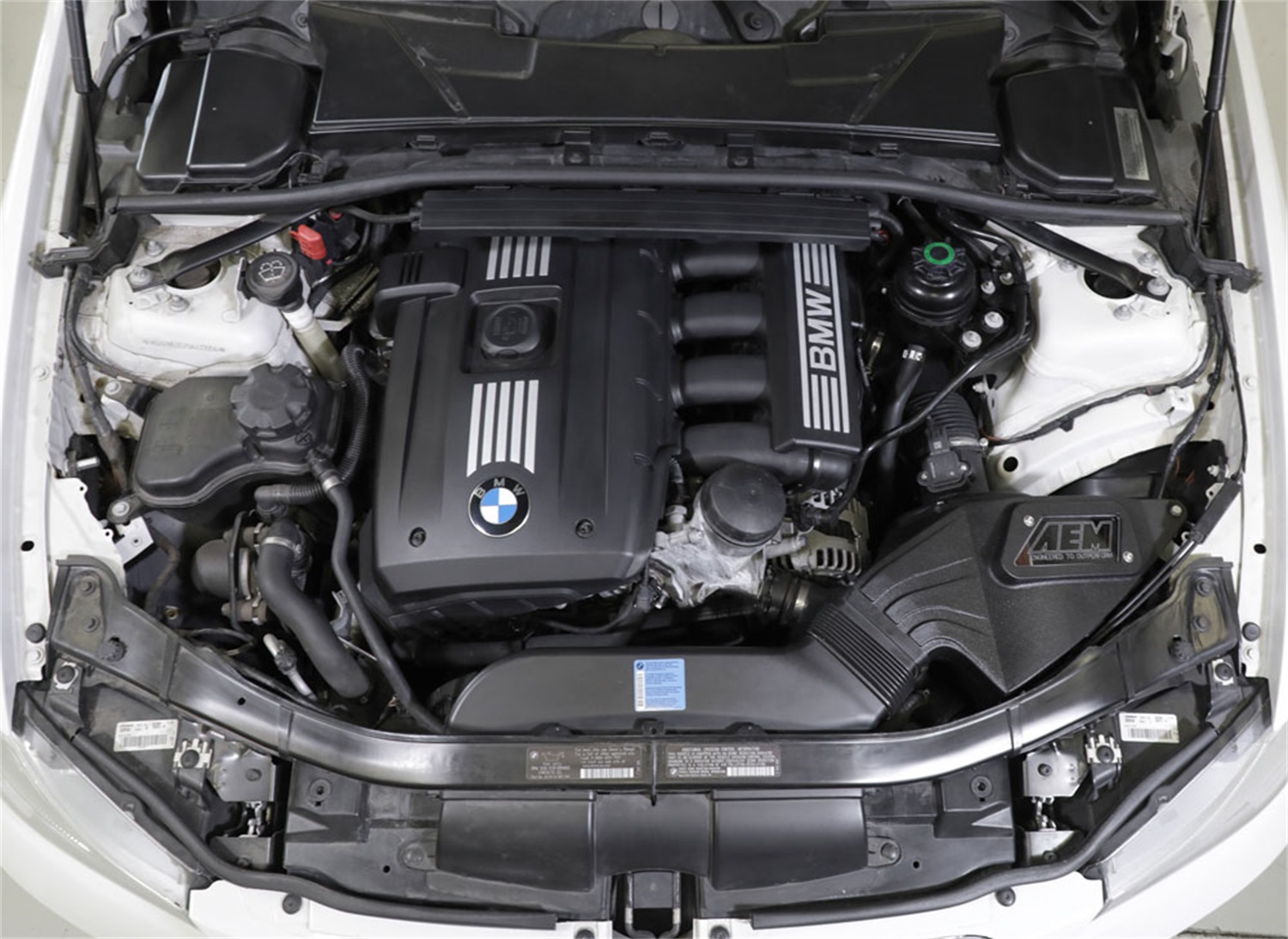 Cold Air Intake System - Image 9