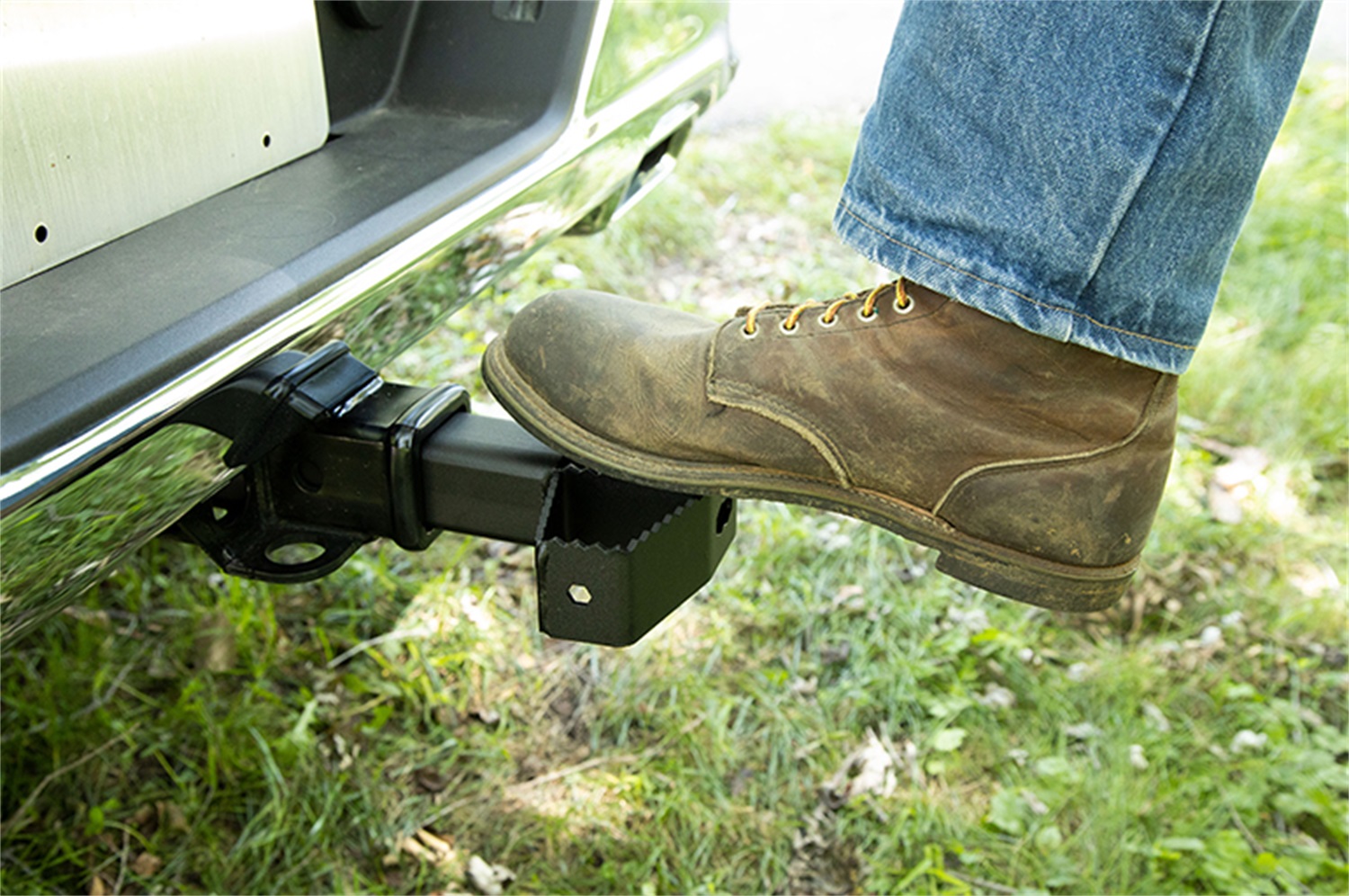 Serrated Hitch Step - Image 4