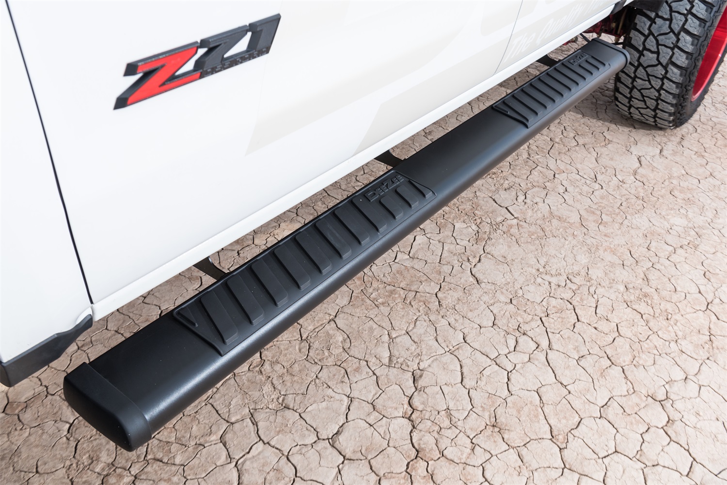 Textured Black Steel Side Steps 6 in. Oval Cab Length - Image 3