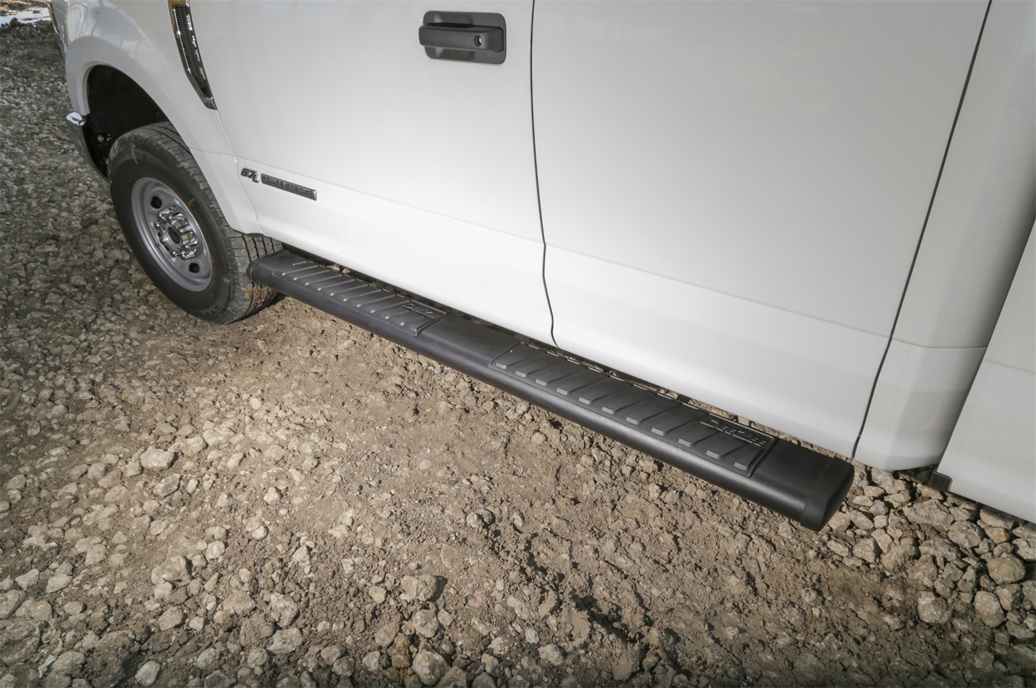 Textured Black Steel Side Steps 6 in. Oval Cab Length - Image 4