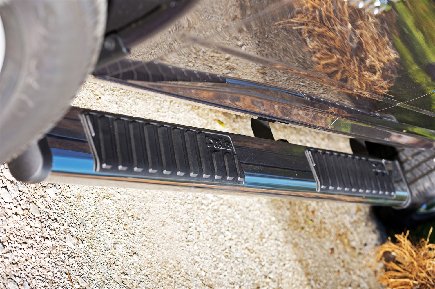Stainless Steel Side Steps 6 in. Oval Cab Length - Image 3