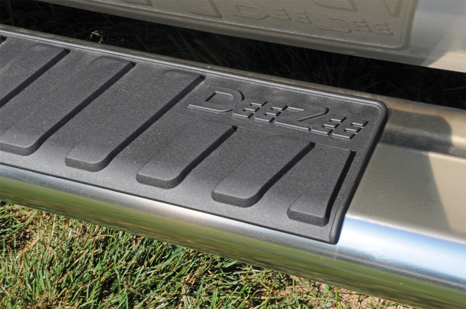 Stainless Steel Side Steps 6 in. Oval Cab Length - Image 7