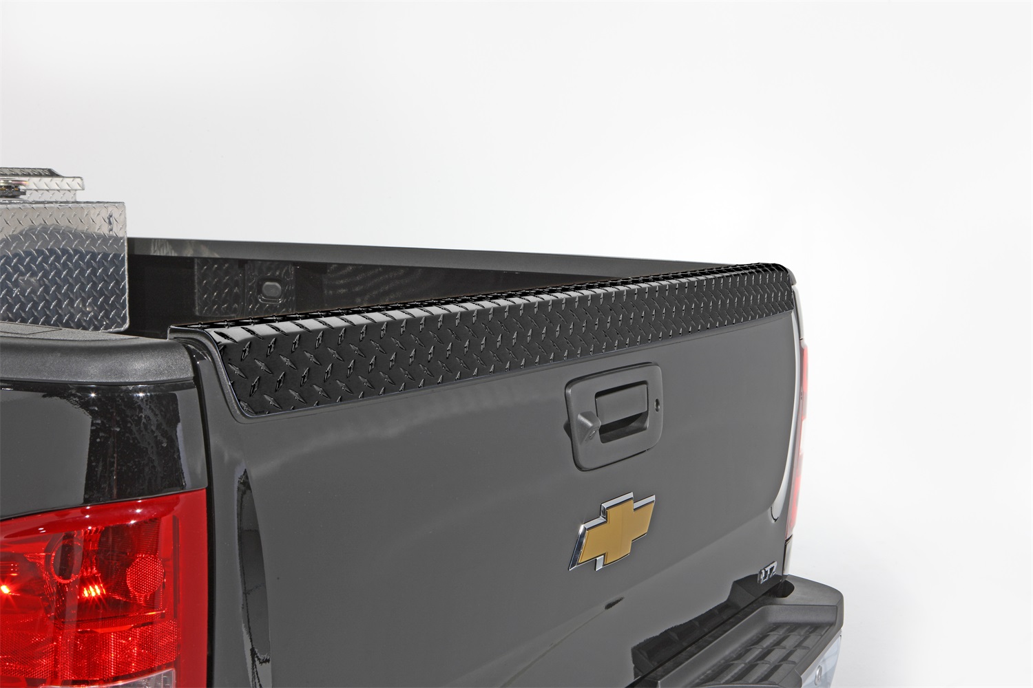 Black-Tread Tailgate Protector - Image 2