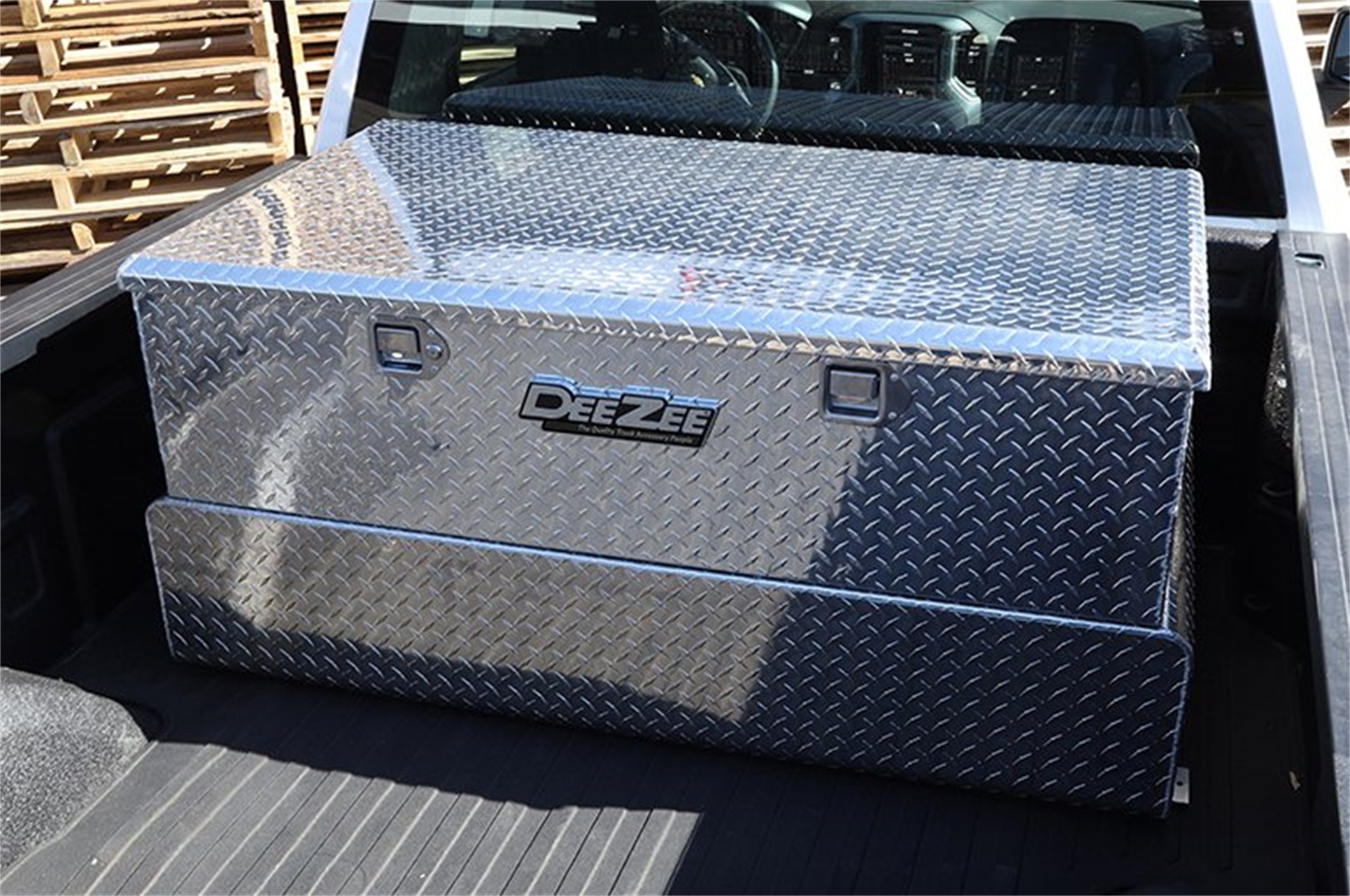 Specialty Series Combo L-Shaped Tool Box/Liquid Transfer Tank - Image 2